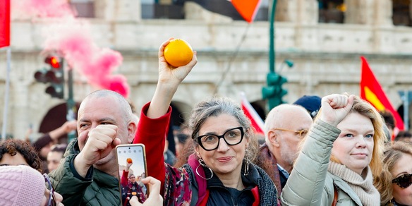 Valditara chiede ispezioni in due scuole in cui ha parlato Albanese