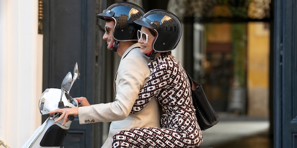 Lily Collins, la mia Emily da Parigi a Roma impara ad essere resiliente