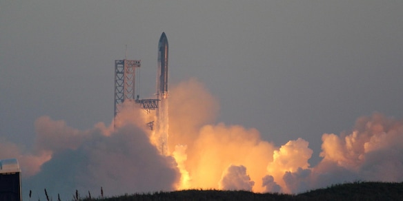 'SpaceX valutata 800 miliardi, sarebbe la prima società privata al mondo'