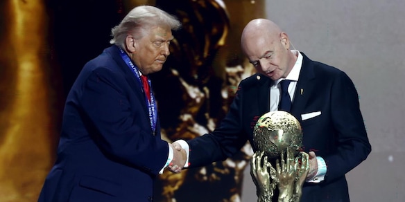 Infantino e gli scandalosi prezzi dei biglietti per i Mondiali: un calcio per super ricchi e oligarchi