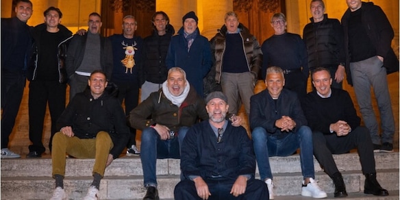 Roma, festa di Natale per le leggende giallorosse: da Delvecchio a Nela, brindisi sul Christmas Express