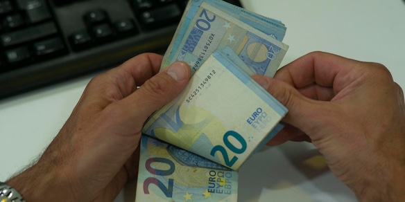 Bankitalia, nel 2024 il costo dei conti correnti è in lieve aumento, a 101 euro