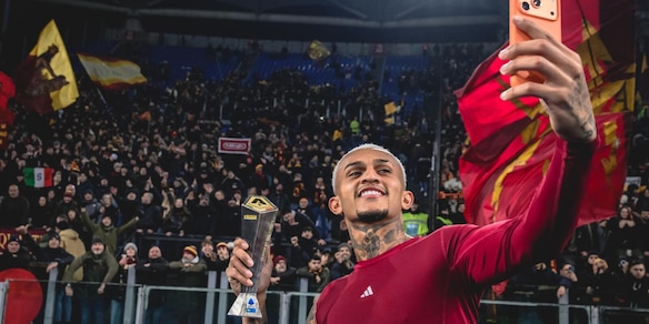 Wesley, un gol d'oro: c'è anche la Roma nel giro scudetto