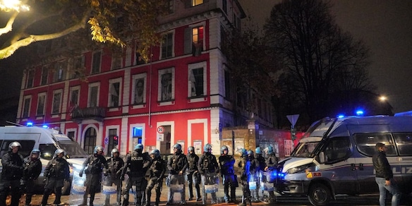 Perquisizioni Askatasuna: militanti, 'potrebbe esserci lo sgombero'