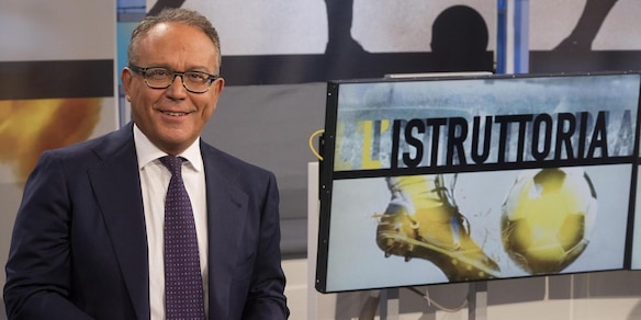 Enrico Varriale accusato da una ex fidanzata: "Litigi, schiaffi e minacce di morte"