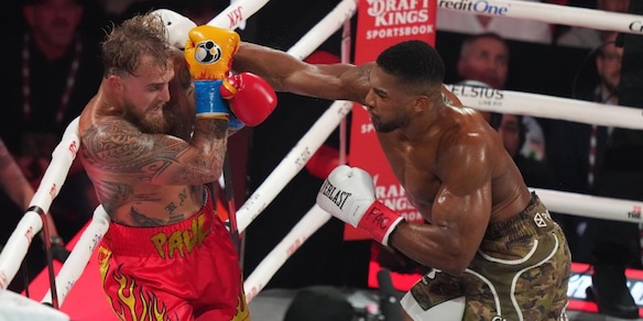 Bufera su Jake Paul e Joshua: "Una farsa a peso d'oro. L'arbitro a un certo punto pareva...". E fa discutere il montepremi senza senso