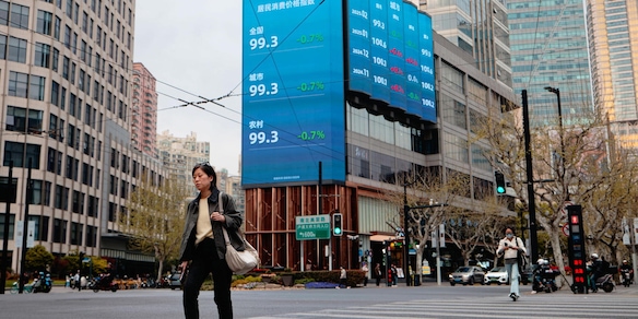 Borsa: Asia in rialzo, in Europa occhi sulle auto