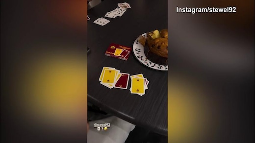 Partita a carte, biliardo e freccette: ecco il Natale di El Shaarawy