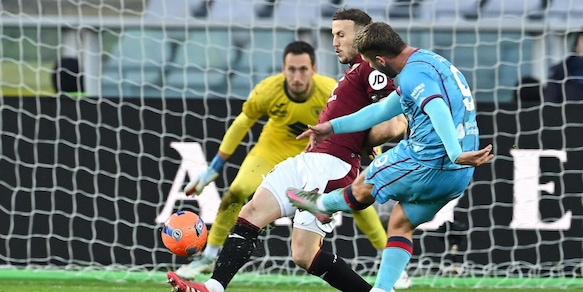 Cagliari, colpo a Torino: vince 2-1 grazie a Kilicsoy