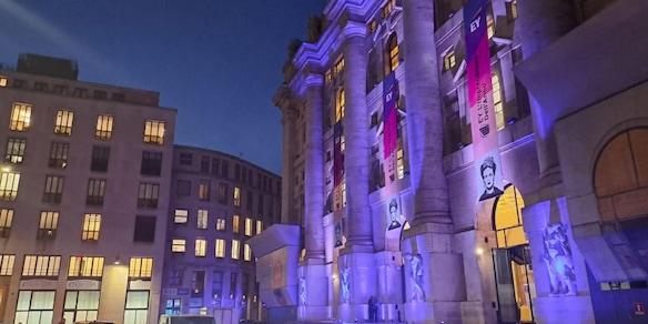 Borsa: Milano amplia il calo (-0,35%), deboli Leonardo, Tim e Fincantieri