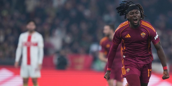 La Roma cala il tris contro il Genoa, Gasperini torna quarto in classifica: quante emozioni per il ritorno di De Rossi all'Olimpico!