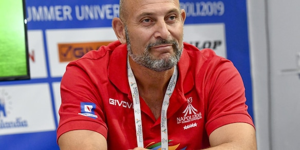 Istituzioni e il mondo dello sport campano ricordano Tizzano