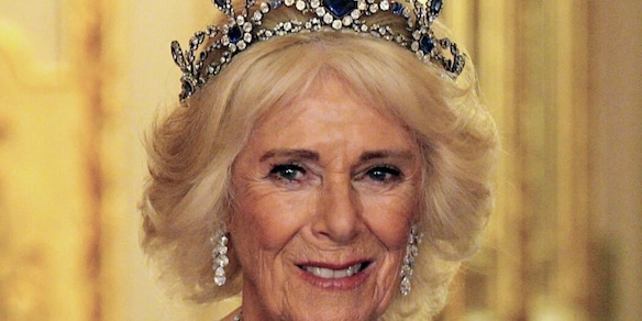 La regina Camilla aggredita in treno: "Un uomo ha provato a violentarmi"