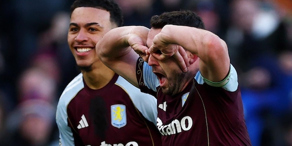 Premier League, super McGinn: Aston Villa secondo. Wolves vittoriosi dopo 8 mesi