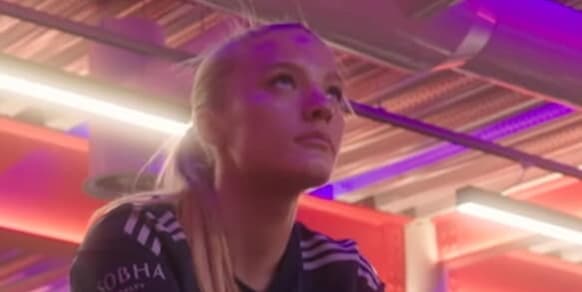 I vergognosi commenti social sul nuovo acquisto dell'Arsenal: il club costretto ad una mossa drastica