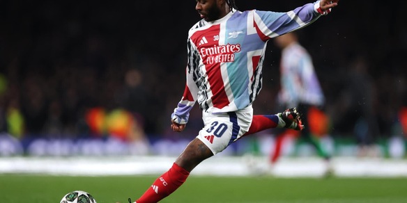 Napoli, idea Sterling. Lazio, Marusic rinnova