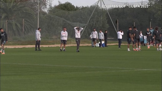 Napoli, Neres salta la sfida all'Inter