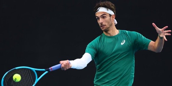 Ansia Musetti, si ritira nell'esibizione contro Zverev: le sue condizioni per l'Australian Open