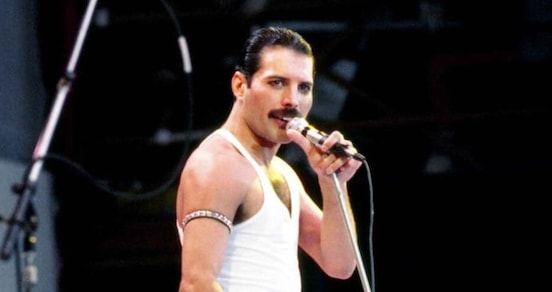 Muore a 48 anni la figlia segreta di Freddie Mercury, quattro mesi dopo la rivelazione della sua esistenza