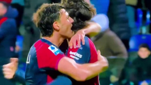 La stretta di mano tra Spalletti e Pisacane diventa virale dopo Cagliari-Juve