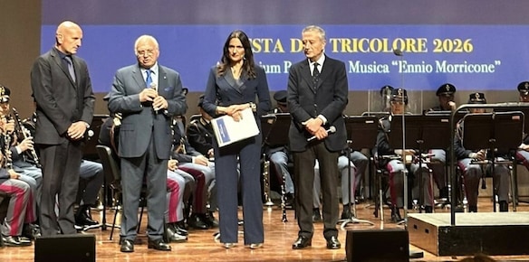 Il Tricolore e l’Inno: i simboli che uniscono sport, istituzioni e fanno vibrare l’Italia