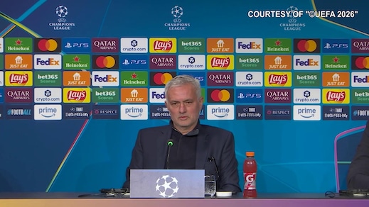 Mourinho: "Giochisti o risultatisti? È qualcosa di cui si diverte a parlare chi non ha mai posato il culino su una panchina"