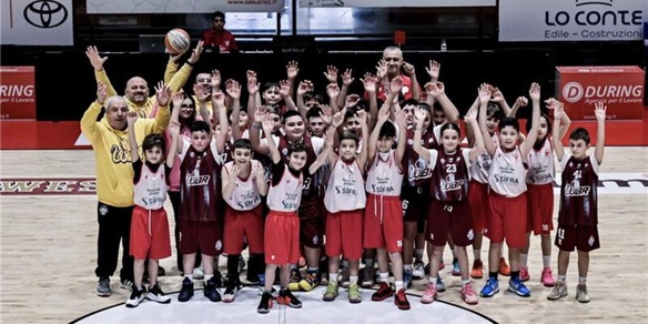 Pistoia Basket e Sebastiani Rieti, quando lo sport combatte la violenza: i bambini in campo per trasformare una ferita in un messaggio