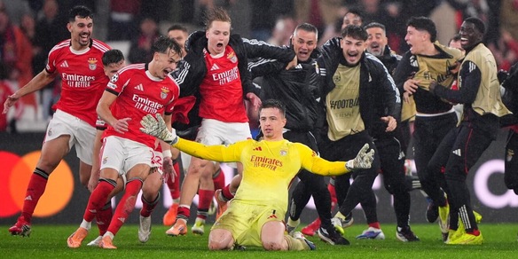 Clamoroso, il portiere Trubin segna il 4-2 con il Real: Mourinho show, si prende i playoff e ora può incontrare l'Inter!