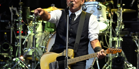 Springsteen suona a Minneapolis contro l'Ice