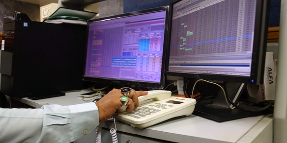 Borsa: Asia in difficoltà, vendite sul comparto dei microchip, Tokyo -1,25%