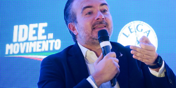 Molinari, rescindere con chi usa parole o simboli violenti, lo dico anche a noi