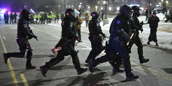 Trump ritira 700 agenti federali dell'immigrazione da Minneapolis