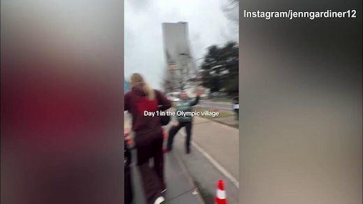 Milano-Cortina 2026, l'arrivo degli atleti nel villaggio Olimpico