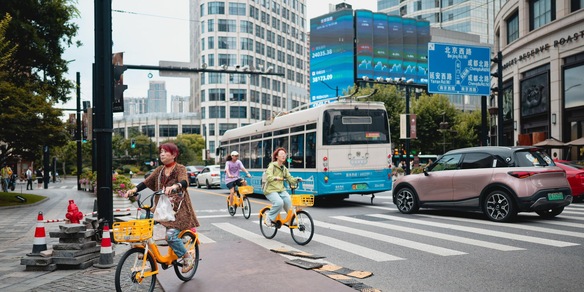 Borsa: Hong Kong negativa, apre a -0,28%