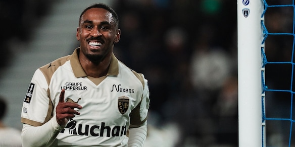 Il Lens travolge il Paris FC di Immobile e scavalca il Psg, pari beffa per il Marsiglia alla prima senza De Zerbi