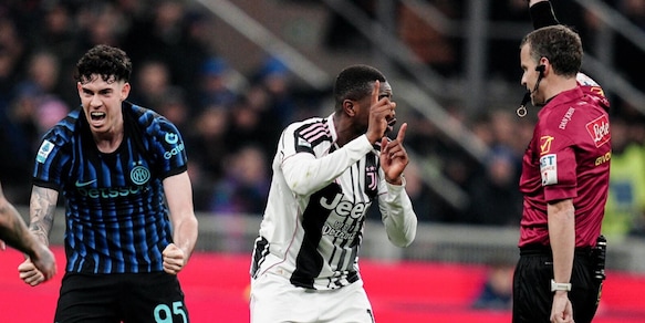 La reazione fuori controllo di Bastoni dopo il rosso a Kalulu: il gesto che fa imbufalire i tifosi della Juve