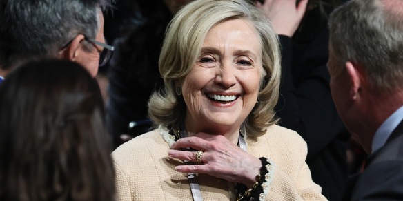 Hillary Clinton, nei file Epstein informazioni orribili e preoccupanti
