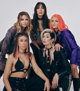 Bambole di Pezza, una ballad rock sull'importanza della sorellanza