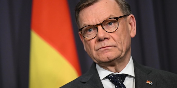 Berlino, 'la Francia spende troppo poco per la Difesa'