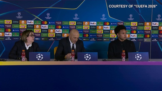 Spalletti show: "Da te mi aspettavo un'altra domanda" Poi siparietto con l'addetto stampa