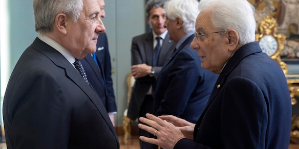 Iran: Tajani, strappare foto Mattarella è atto ostile contro l'Italia