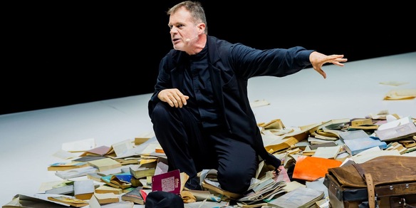 Weekend a teatro tra Ovadia, Massini e Della Rosa