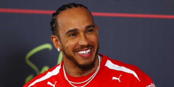 Hamilton entusiasta: "Questa Ferrari ha il mio dna". Poi la frase che fa sognare i tifosi