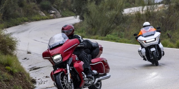 Prova Harley Davidson Street Glide Limited e Road Glide Limited: Born In The USA!