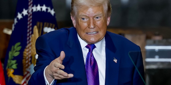 Trump, 'molto deluso dalla sentenza, mi vergogno dei giudici'