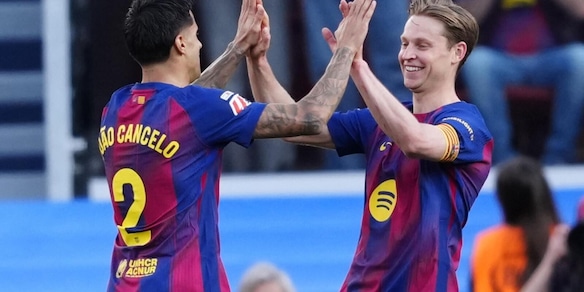 Il Barcellona cala il tris davanti al Levante e si riprende la vetta