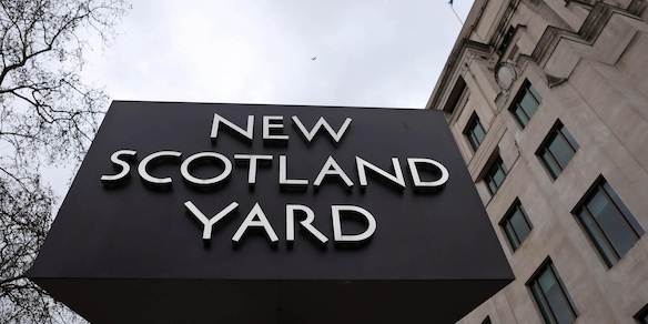 Rilasciato su cauzione l'ex ambasciatore Mandelson