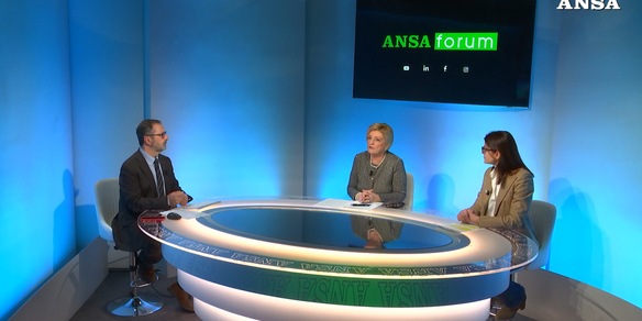 Calderone, credo molto di più nel congedo paritario che nel salario minimo