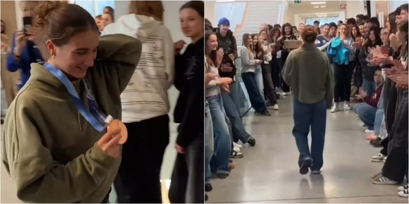 Flora Tabanelli torna al liceo, dopo il bronzo alle Olimpiadi c'è la maturità: l'ovazione dei compagni di scuola