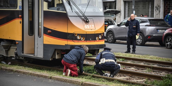 Deraglia un tram a Milano e investe alcune persone